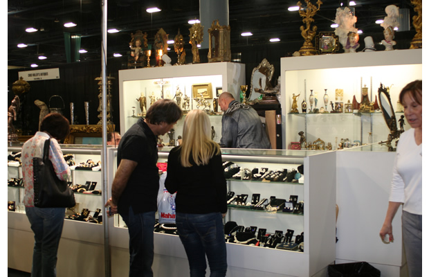 Exploring the Miami Beach Antique Show: A Comprehensive Guide